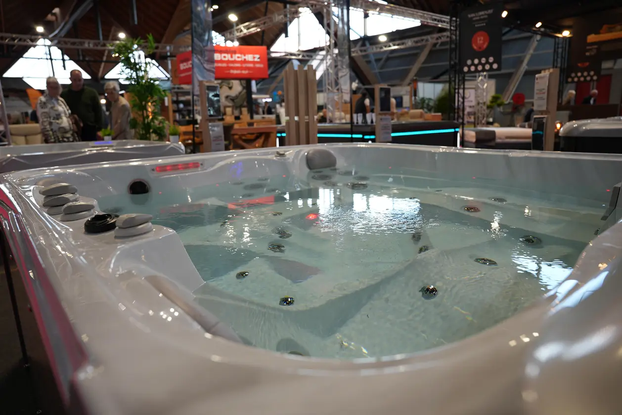jacuzzi